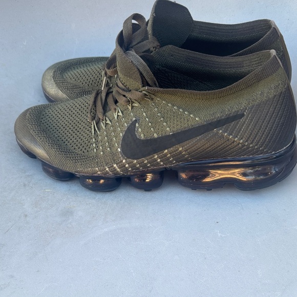 Nike VAPOR MAX Men's Dark Green Athletic Shoes - Picture 4 of 10